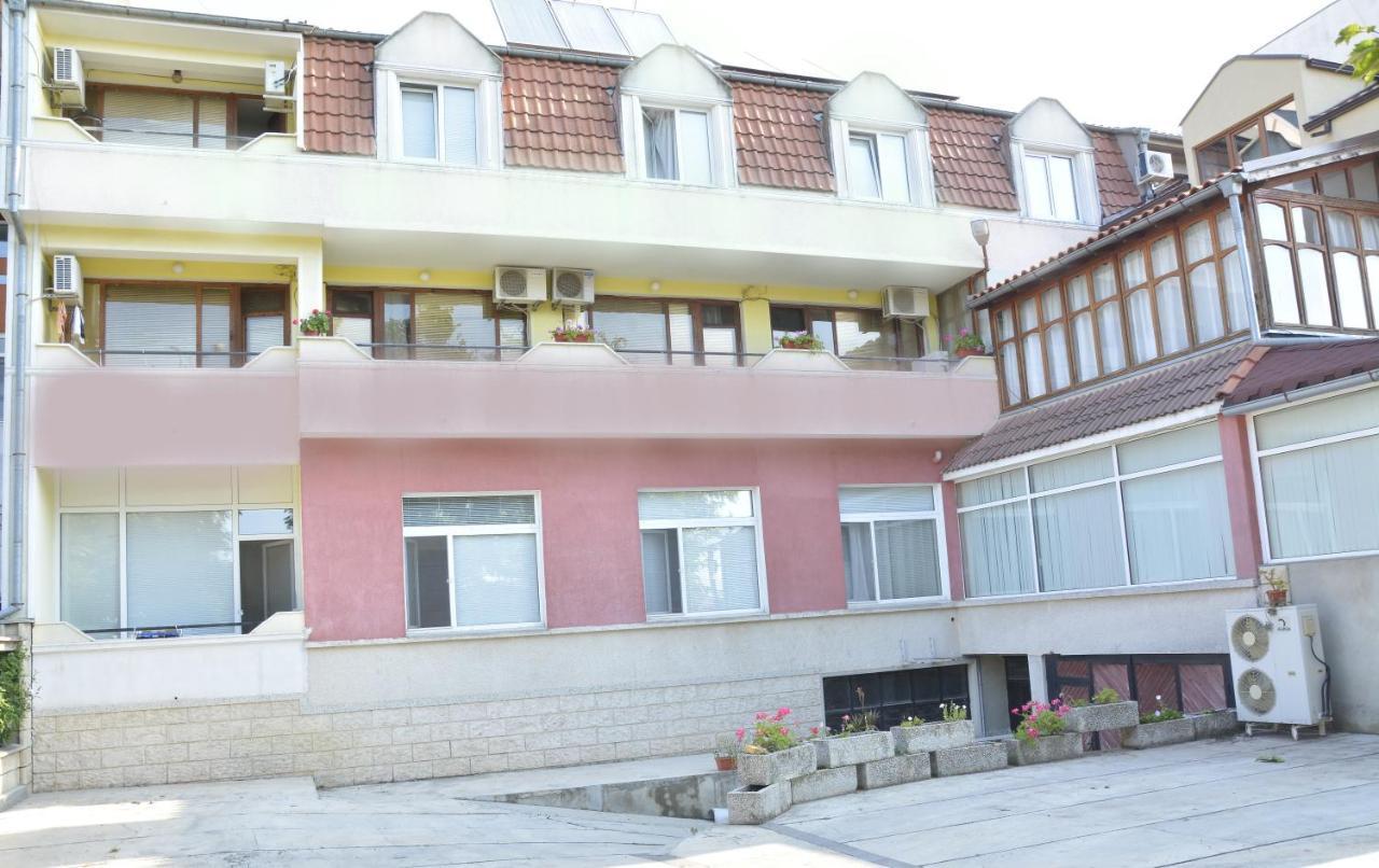 Hotel Wesso Kavarna Exterior photo